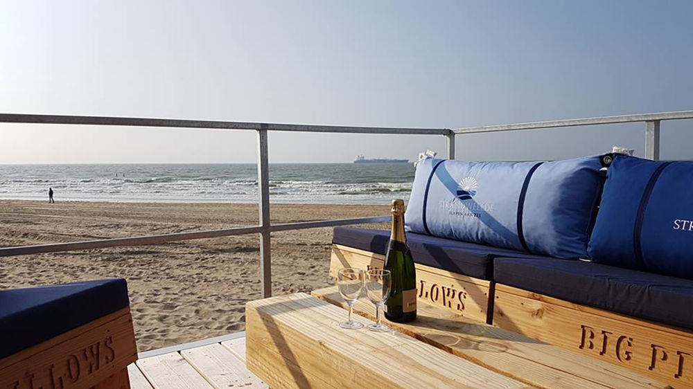 Strandhuisje met terras